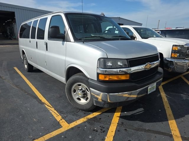chevrolet express passenger 2025 1GAZGPF75S1147209 image chevrolet express passenger 2025 1GAZGPF75S1147209 image